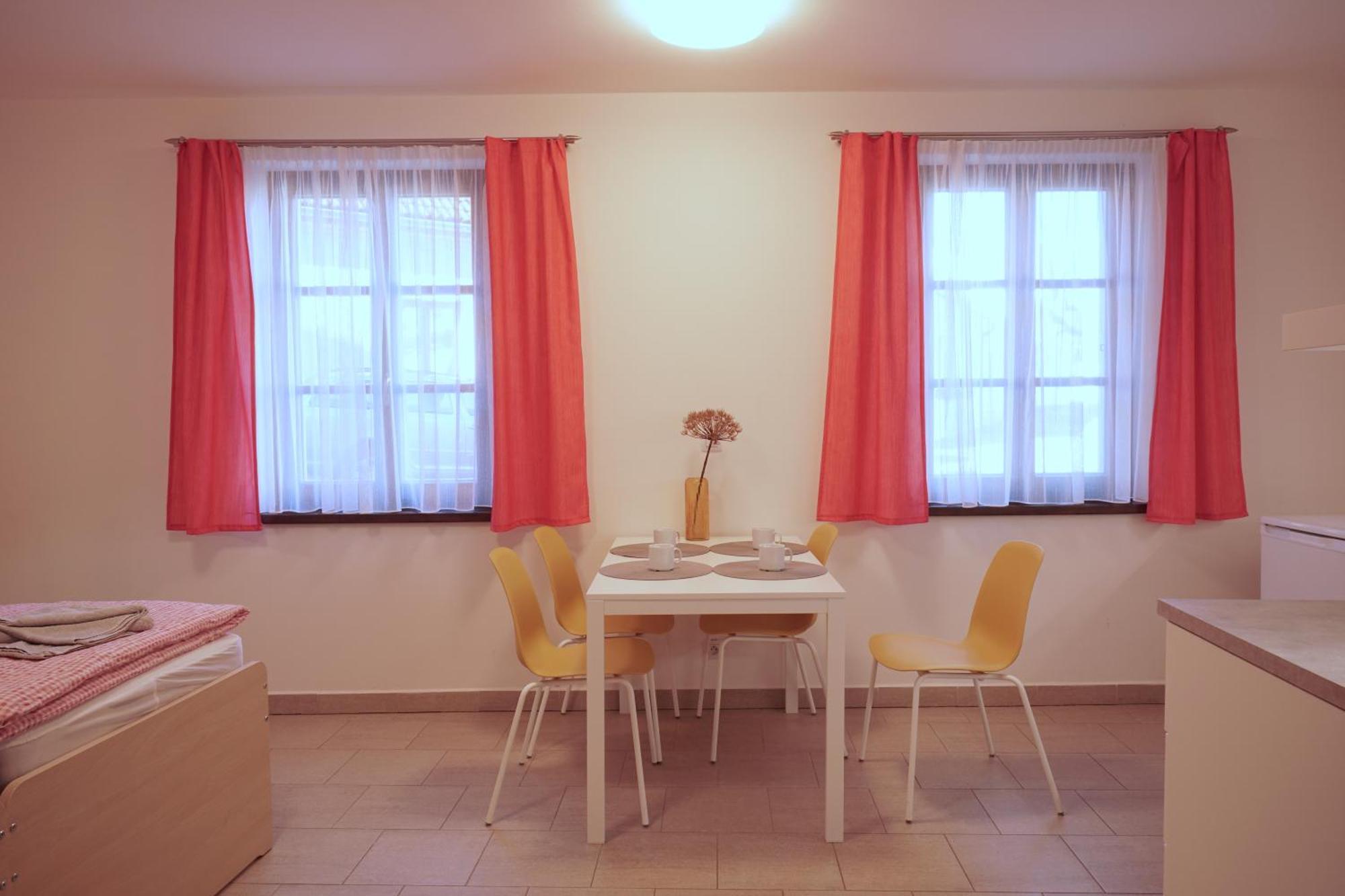 Penzion V Podzamci Třeboň Habitación foto